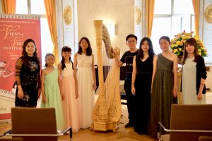 Katryna Tan and students in Vienna, June 2018