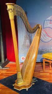 Harpe Erard style empire en citronnier, la harpe de Micheline Kahn (1889-1987)