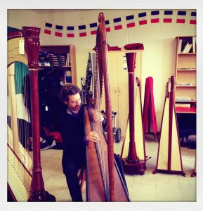 Jakez triple harp